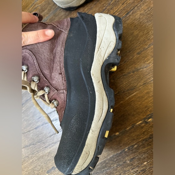 THE NORTH FACE WINTER WATERPROOF HIKING BOOTS - Picture 2 of 6